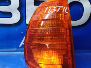 указатель поворота правый Mercedes-Benz W123 1 поколение 1975-1986, 123