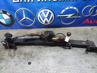 прицепное устройство (фаркоп) Mercedes-Benz E W211, 2113100704