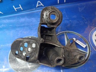 кронштейн двигателя передний левый Audi A6 C5 1997-2001, 8E0199351