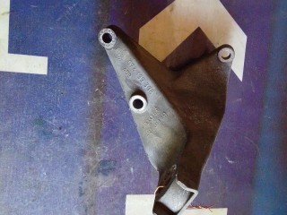 кронштейн двигателя передний правый Volkswagen LT 2 поколение 1996-2006, 074199308