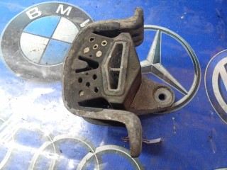 подушка крепления КПП Volkswagen Transporter T5 2002-2009, 7H0199151G