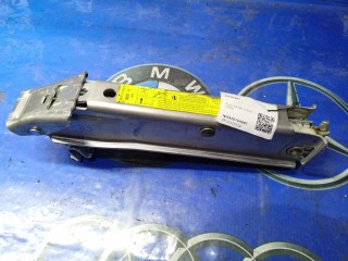 домкрат Audi A4 B6 2000-2006, 8EO011031D