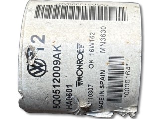 стойка амортизатора задняя правая, ориг. номер 5Q0512009AK, Volkswagen Golf 7 поколение 2012-2017