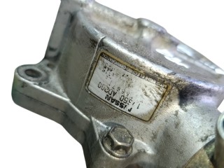 вакуумный насос, Nissan Almera Tino V10 2000-2003