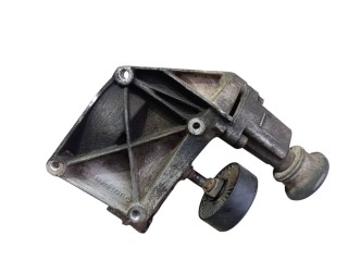 кронштейн компрессора кондиционера, Volvo V70 1 поколение 1996-2000