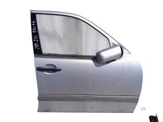 дверь передняя правая Mercedes-Benz E W210 1995-1999