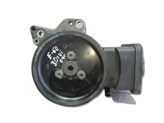 насос гидроусилителя руля BMW 5 E60/E61 2002-2007, левый руль, 67609560100