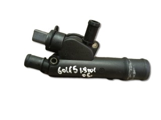 корпус термостата, ориг. номер 038121132D, Volkswagen Golf 5 поколение 2003-2009