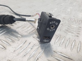 разъем AUX / USB, ориг. номер 9237653, BMW X6 E71 [рестайлинг] 2012-2014