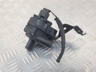 насос антифриза дополнительный, ориг. номер A2118350028, A2118350364, A2055012520, Mercedes-Benz C W205 2014-2018