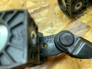 ограничитель открывания двери задней левой, ориг. номер 51227311340, 7311340, 51227446729, 7446729, 51227258621, 7258621, BMW 3 F30/F31 2011-2016