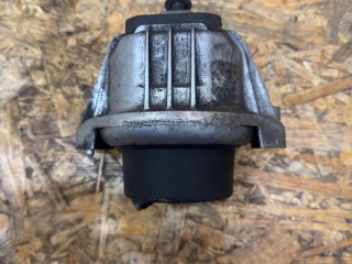 подушка крепления двигателя левая, ориг. номер 139811, BMW 3 E92/E93 2004-2008