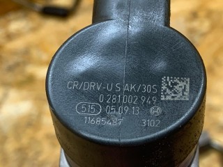 топливная рампа, ориг. номер 13537800602, 13537801992, 7809128, 0281002949, 7800601, 7800602, 13537809128, 13537800601, 13534740787, 4740787, 7801992, 13538577623, 8577623, 0281002948, 0445214135, 13537801991, 7801991, 13537809130, 7809130, BMW 3 GT F34 2011-2016