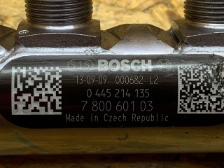 топливная рампа, ориг. номер 13537800602, 13537801992, 7809128, 0281002949, 7800601, 7800602, 13537809128, 13537800601, 13534740787, 4740787, 7801992, 13538577623, 8577623, 0281002948, 0445214135, 13537801991, 7801991, 13537809130, 7809130, BMW 3 GT F34 2011-2016