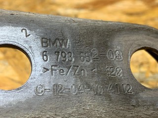 кронштейн балки правый, ориг. номер 6793652, BMW 3 F30/F31 [рестайлинг] 2015-2020