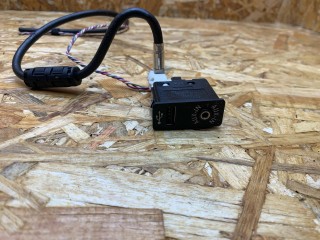 разъем AUX / USB, ориг. номер 61319129652, 9129652, 84109237653, 9237653, 51169138500, 9138500, BMW 5 F10/F11 2009-2013