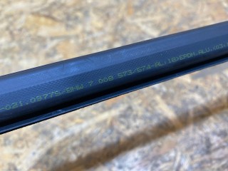 уплотнитель стекла двери передний левый, ориг. номер 51337008573, 7008573, BMW 6 E63/E64 [рестайлинг] 2007-2010