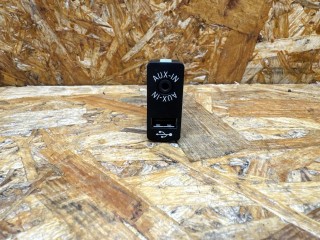разъем AUX / USB, ориг. номер 61319183045, 61319189175, 84109237654, 9183045, 9189175, 9237654, BMW X6 E71 [рестайлинг] 2012-2014