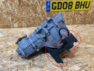 подушка крепления КПП BMW 5 E60/E61 2002-2007, 27107548118