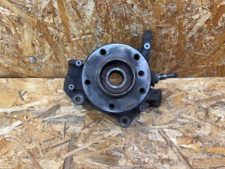 кулак передний правый BMW 5 E60/E61 2002-2007, 31216768316