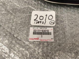 Решетка радиатора (Новая), ориг. номер 53111-53010, 75311-53010, 75311-53020, Toyota Altezza 1 поколение XE10 1998-2005