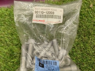 Болты крепления приводов 8" Новые, ориг. номер 90110-12003, Toyota Mark II 8 поколение X100