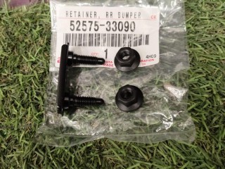 Крепление бампера зад., ориг. номер 90179-06274, 52575-33090, 90467-06015-C0, Toyota Camry 6 поколение XV30