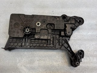 полка аккумулятора, ориг. номер 5Q0915321J, Skoda Kodiaq RS 2018-2021