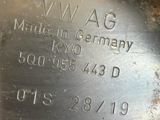 кронштейн (крепление), ориг. номер 5Q0955443D, Audi A3 8V 2012-2016