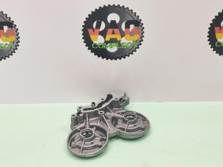 Опорный кронштейн распредвалов, ориг. номер 06L103144F, Audi Q3 8U [рестайлинг] 2014-2018