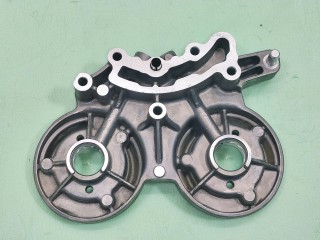 Опорный кронштейн распредвалов, ориг. номер 06L103144F, Audi Q3 8U [рестайлинг] 2014-2018