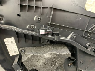 обшивка двери передней правой, ориг. номер 51417429330, 7429330, Mini Cooper 3 поколение 2013-2018