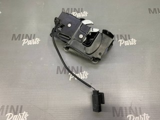 7300569