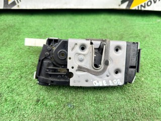 замок двери правой, ориг. номер A9107407500, Mercedes-Benz Sprinter W907/W910 2018-2026