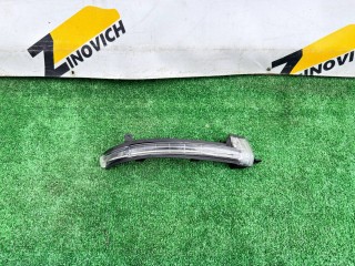 повторитель поворота в зеркале правый, ориг. номер 7P6949102, Volkswagen Touareg 2 поколение 2010-2014