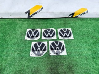 значок (эмблема) крышки багажника, ориг. номер 2K7853630, 2K7853630DPJ, Volkswagen Caddy 3 поколение 2004-2010