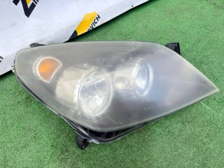 фара правая, ориг. номер 24451033, 1EG27037002, Opel Astra H 2004-2007