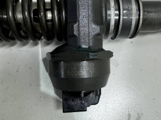 форсунка топливная, ориг. номер 038130073AG, 0414720215, Volkswagen Transporter T5 2002-2009