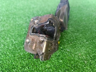 замок двери задней правой, Mitsubishi Carisma 1995-1999