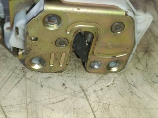 замок двери задней левой, Nissan Primera P11 1999-2002