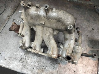 Коллектор впускной Nissan Primera P11 1999-2002