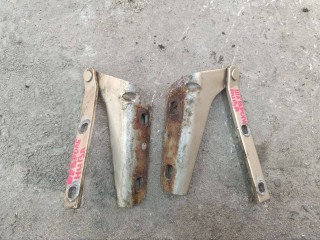 Петля капота, Chevrolet Niva 2002-2009