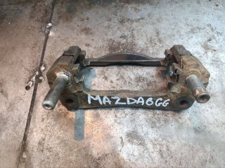 Скоба суппорта передняя правая, Mazda 6 GG 2002-2005