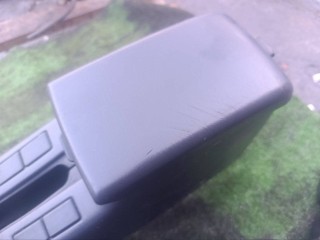 подлокотник, Nissan Primera P11 1996-2000