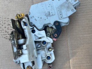 замок двери передней левой, Nissan Primera P11 1996-2000