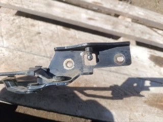 петля крышки багажника, Nissan Primera P11 1996-2000