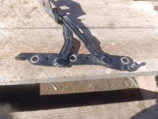 петля крышки багажника, Nissan Primera P11 1996-2000