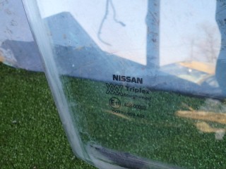 стекло двери передней правой, Nissan Primera P11 1996-2000