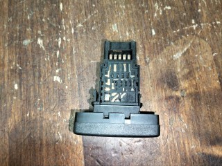 кнопка аварийной сигнализации, Nissan Primera P11 1996-2000