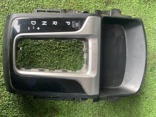 Рамка обрамление кулисы, ориг. номер 84652A5050, Hyundai i30 GD 2011-2015